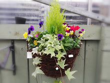 Load image into Gallery viewer, 14&quot; Winter Wall Basket
